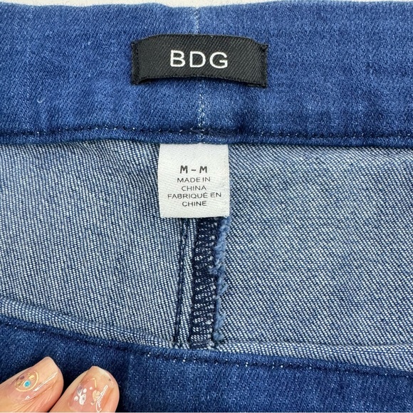 BDG URBAN OUTFITTERS pull on Flare Jeans - Picture 7 of 7